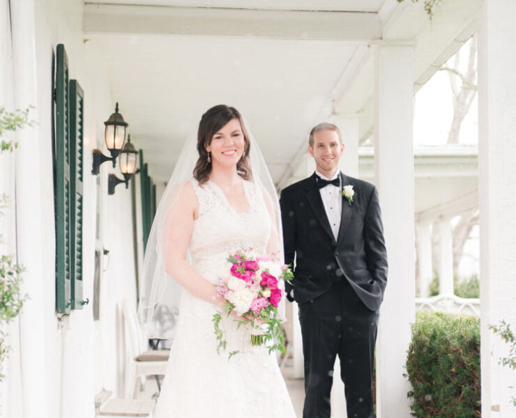 Despite the snow, Jessi and David decided to have their wedding portraits done outdoors.